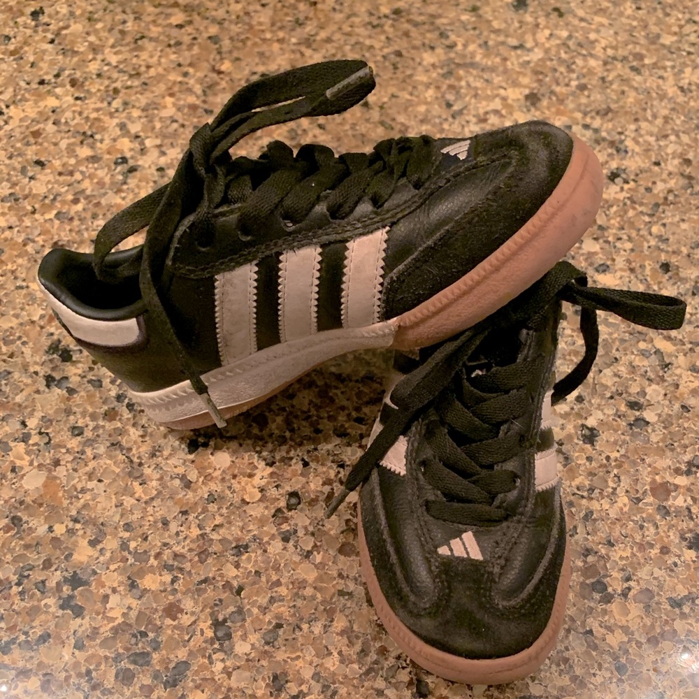 Adidas Samba size 10